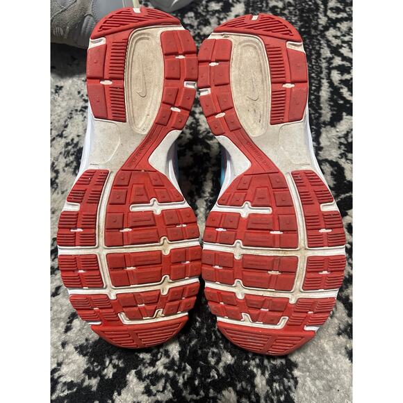 Nike Women's Dart 10 Sneakers Sz 8 - Picture 7 of 7